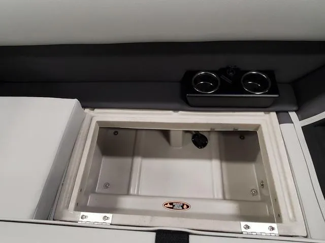 Slide: The Image of Harris CRUISER 230 SL 2025 - 30