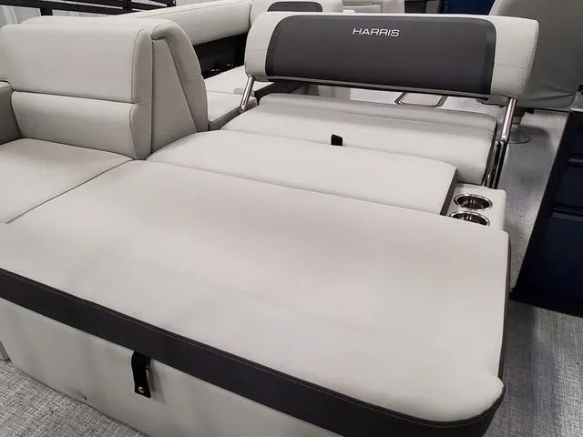 Slide: The Image of Harris CRUISER 230 SL 2025 - 37