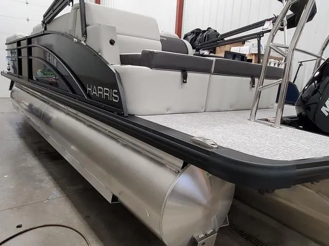 Slide: The Image of Harris CRUISER 230 SL 2025 - 42