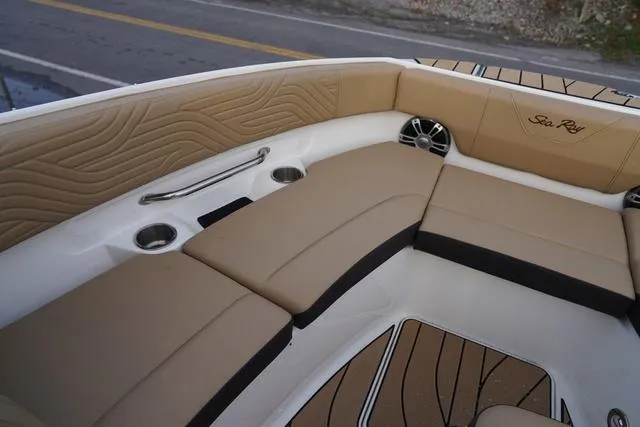 Slide: The Image of Sea Ray SDX 250 Surf 2025 - 24