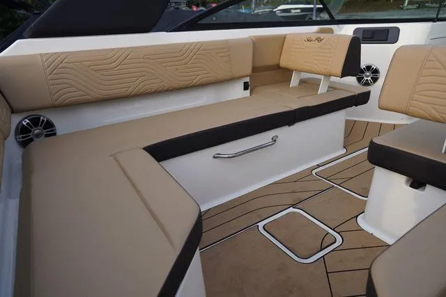 Slide: The Image of Sea Ray SDX 250 Surf 2025 - 31