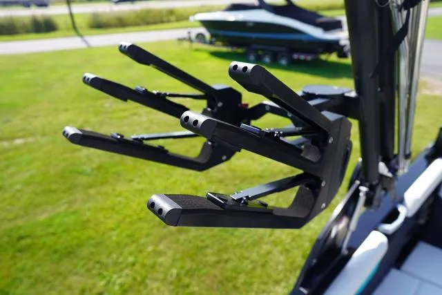 Slide: The Image of MasterCraft XT23 2025 - 20