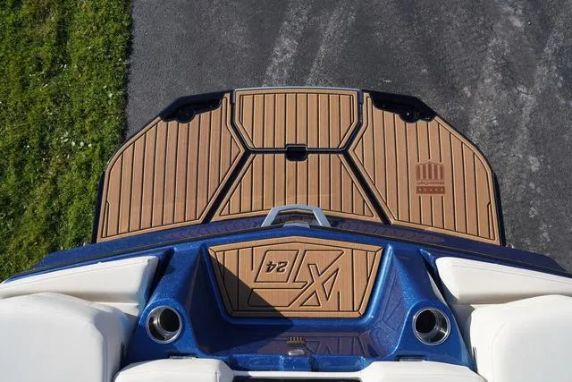 Slide: The Image of MasterCraft XT24 2025 - 10