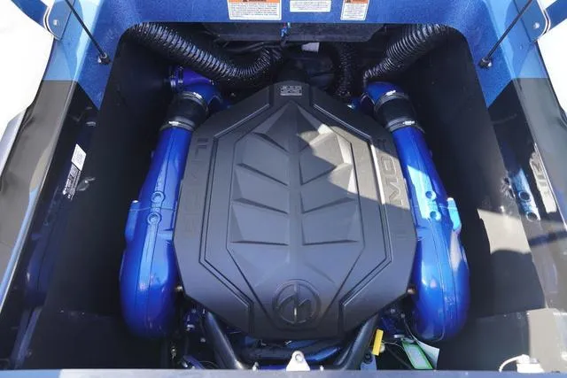 Slide: The Image of MasterCraft XT24 2025 - 22