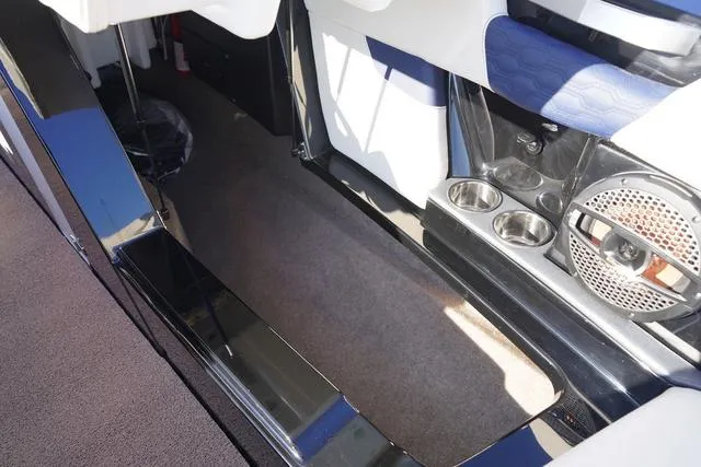 Slide: The Image of MasterCraft XT24 2025 - 23