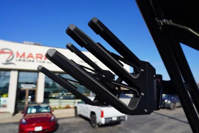 Slide: The Image of MasterCraft XT24 2025 - 30