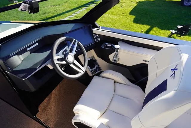 Slide: The Image of MasterCraft XT24 2025 - 52