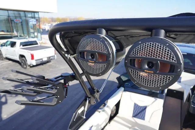 Slide: The Image of MasterCraft XT24 2025 - 66