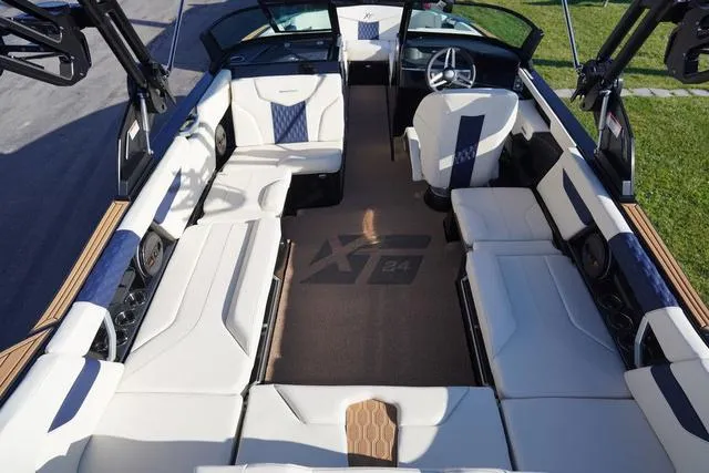 Slide: The Image of MasterCraft XT24 2025 - 69