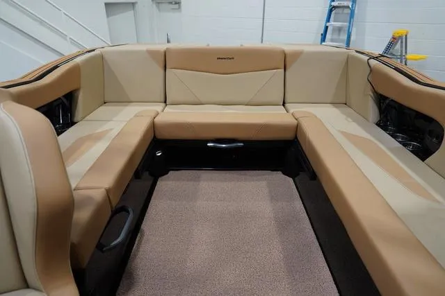 Slide: The Image of MasterCraft NXT22 2025 - 18