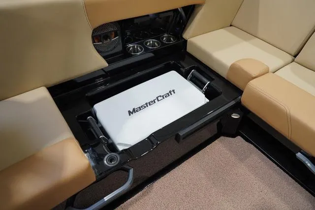 Slide: The Image of MasterCraft NXT22 2025 - 21