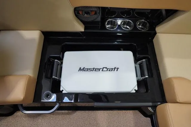 Slide: The Image of MasterCraft NXT22 2025 - 22