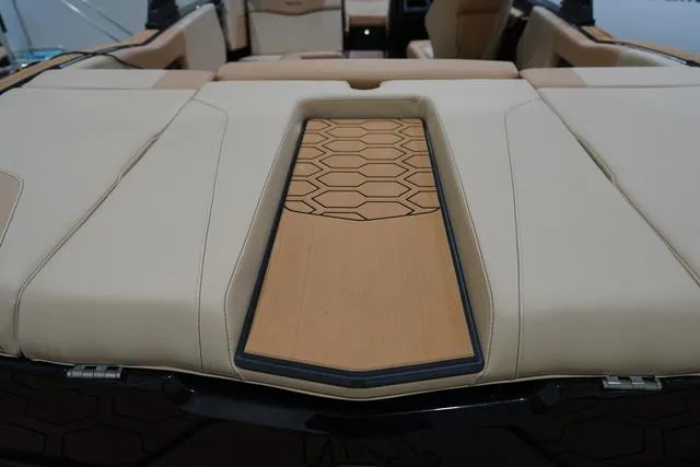 Slide: The Image of MasterCraft NXT22 2025 - 8