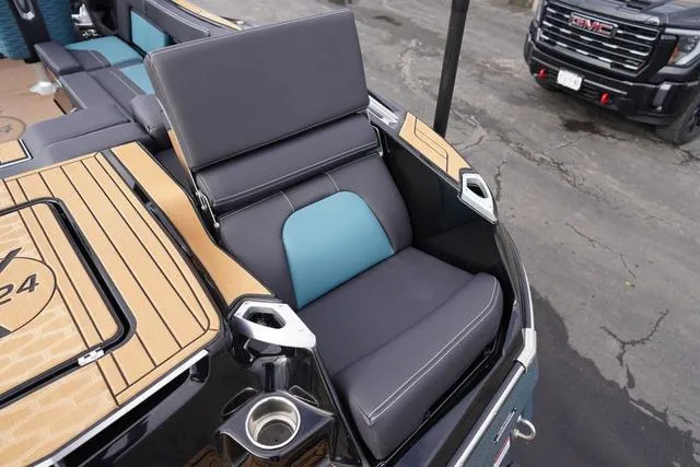 Slide: The Image of MasterCraft X24 2025 - 19