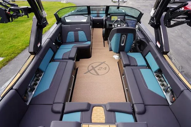 Slide: The Image of MasterCraft X24 2025 - 20