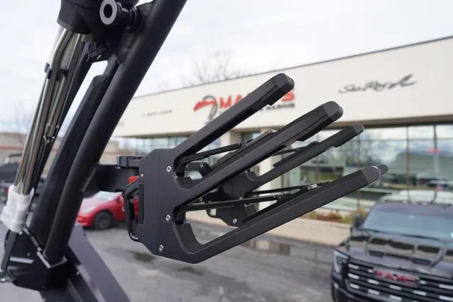 Slide: The Image of MasterCraft X24 2025 - 42