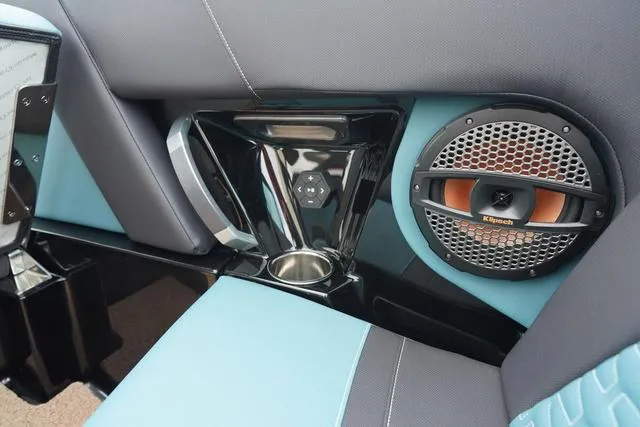 Slide: The Image of MasterCraft X24 2025 - 56