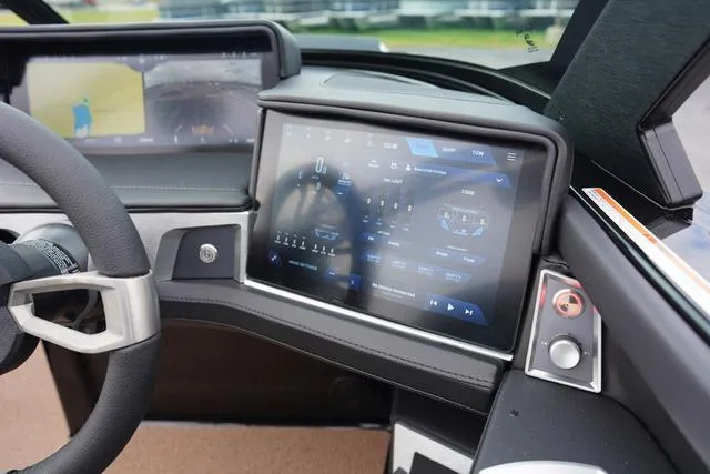 Slide: The Image of MasterCraft X24 2025 - 63