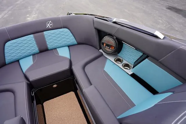 Slide: The Image of MasterCraft X24 2025 - 71