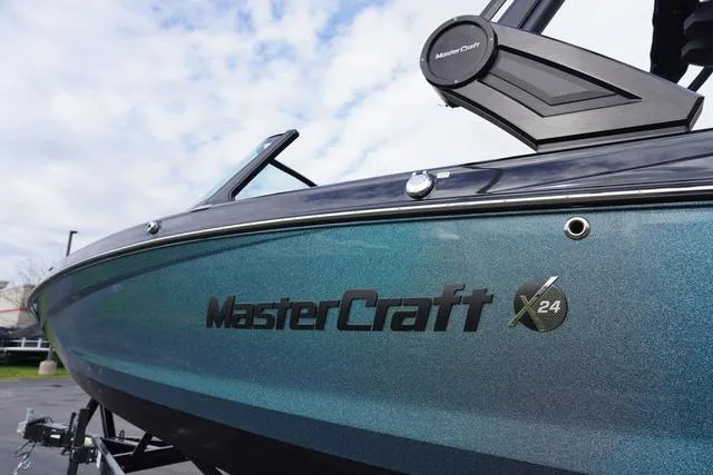 Slide: The Image of MasterCraft X24 2025 - 9