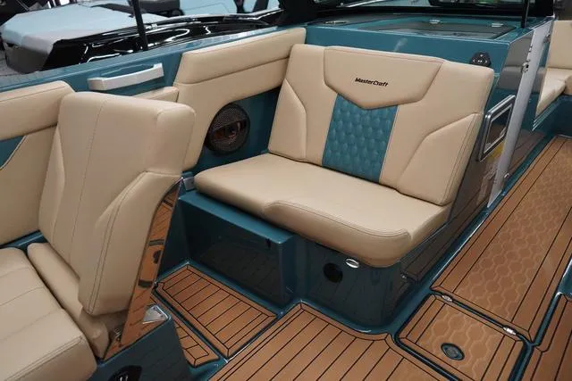 Slide: The Image of MasterCraft XT24 2025 - 25