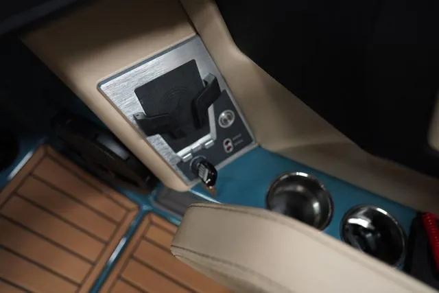 Slide: The Image of MasterCraft XT24 2025 - 41