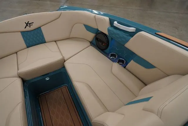 Slide: The Image of MasterCraft XT24 2025 - 51