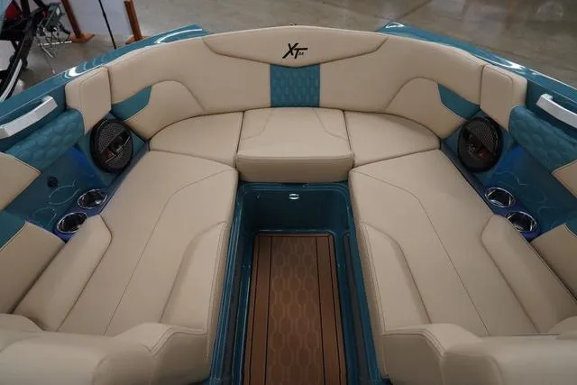 Slide: The Image of MasterCraft XT24 2025 - 52