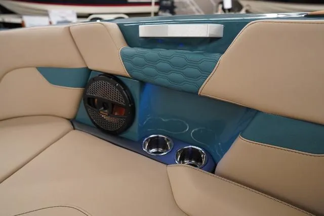 Slide: The Image of MasterCraft XT24 2025 - 53