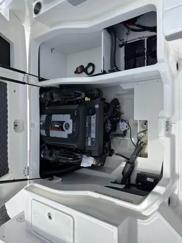 Slide: The Image of Bayliner D22I 2025 - 29