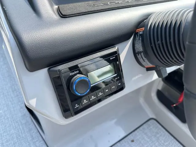 Slide: The Image of Harris Cruiser 230 CWDH 2pc 2025 - 20