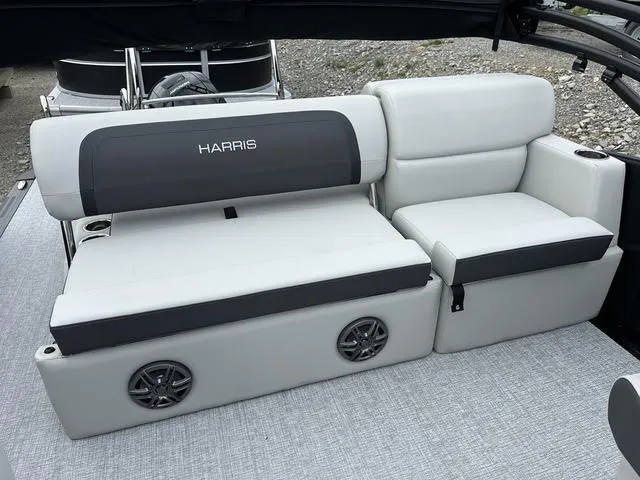 Slide: The Image of Harris Cruiser 210 SLDH 2025 - 13