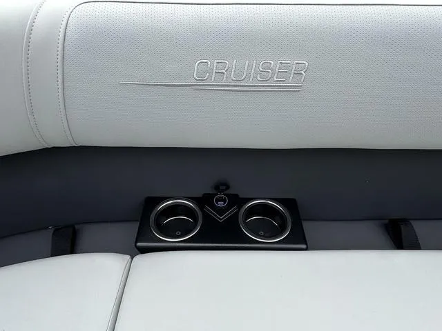 Slide: The Image of Harris Cruiser 210 SLDH 2025 - 25