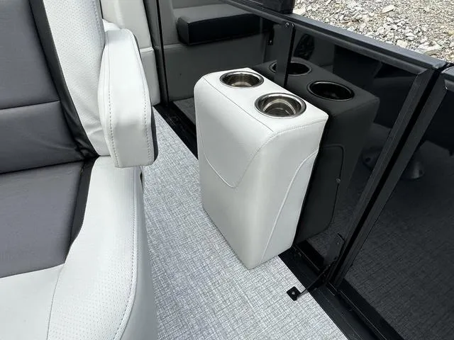 Slide: The Image of Harris Cruiser 210 SLDH 2025 - 29