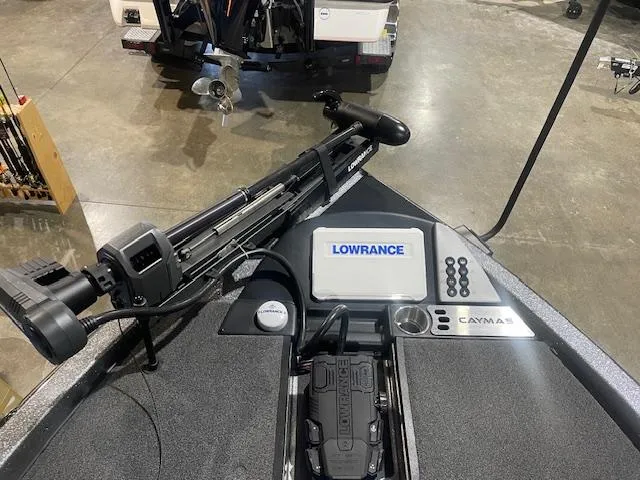 Slide: The Image of 2023 Caymas CX21Pro boat with Lowrance electronics and trolling motor. - 8