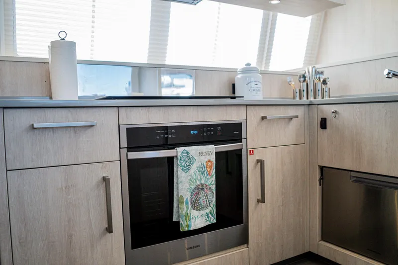 Slide: The Image of Samsung Oven 3.1 CuFt. - 18