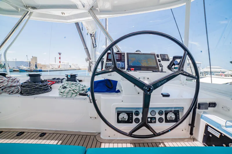 Slide: The Image of Helm with Raymarine - 48