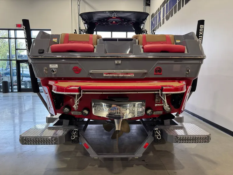 Slide: The Image of 2023 Malibu Wakesetter 26 LSV boat rear view in showroom. - 6