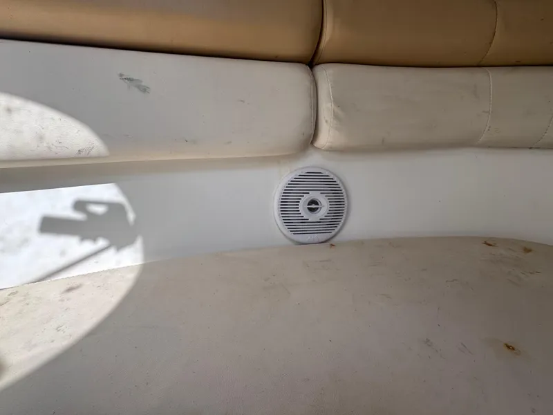 Slide: The Image of Sea Fox 256 WA Voyager 2011 - 70