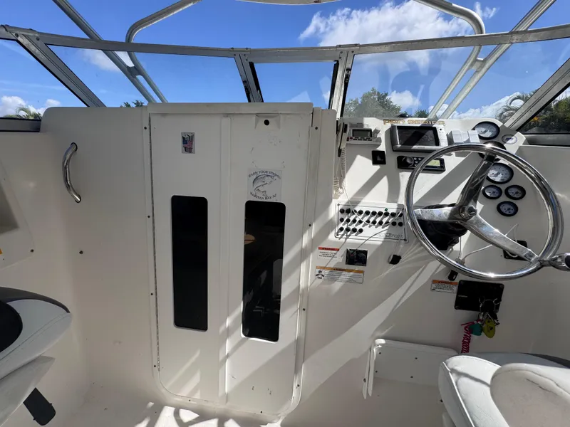 Slide: The Image of Sea Fox 256 WA Voyager 2011 - 73