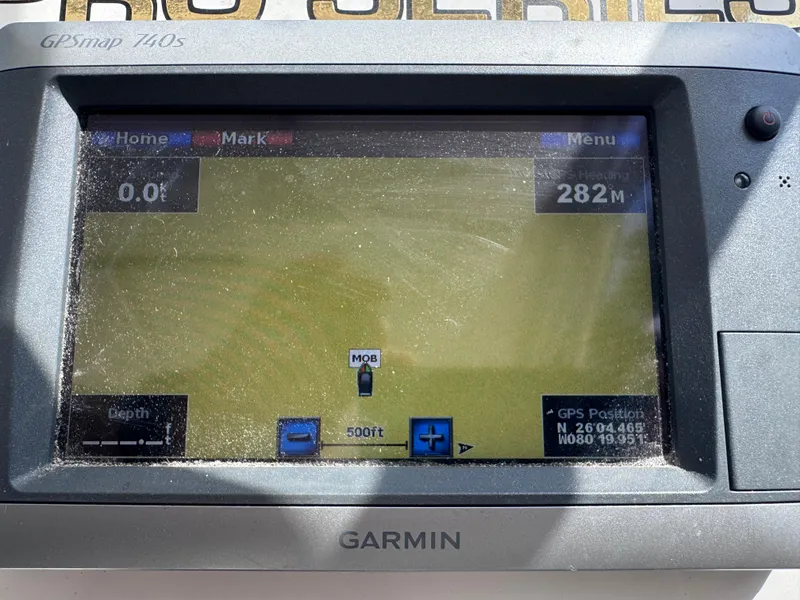 Slide: The Image of Sea Fox 256 WA Voyager 2011 - 92