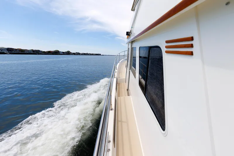 Slide: The Image of Sidedeck - Port - 61