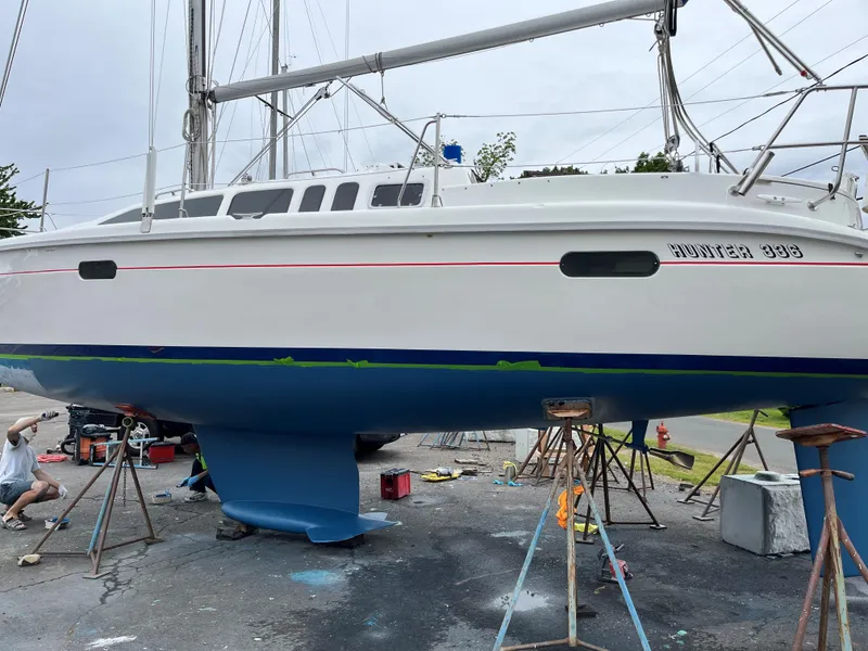 Slide: The Image of Hunter 336 1996 - 15