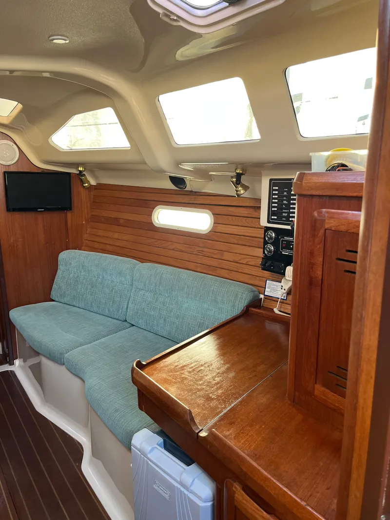 Slide: The Image of Hunter 336 1996 - 24