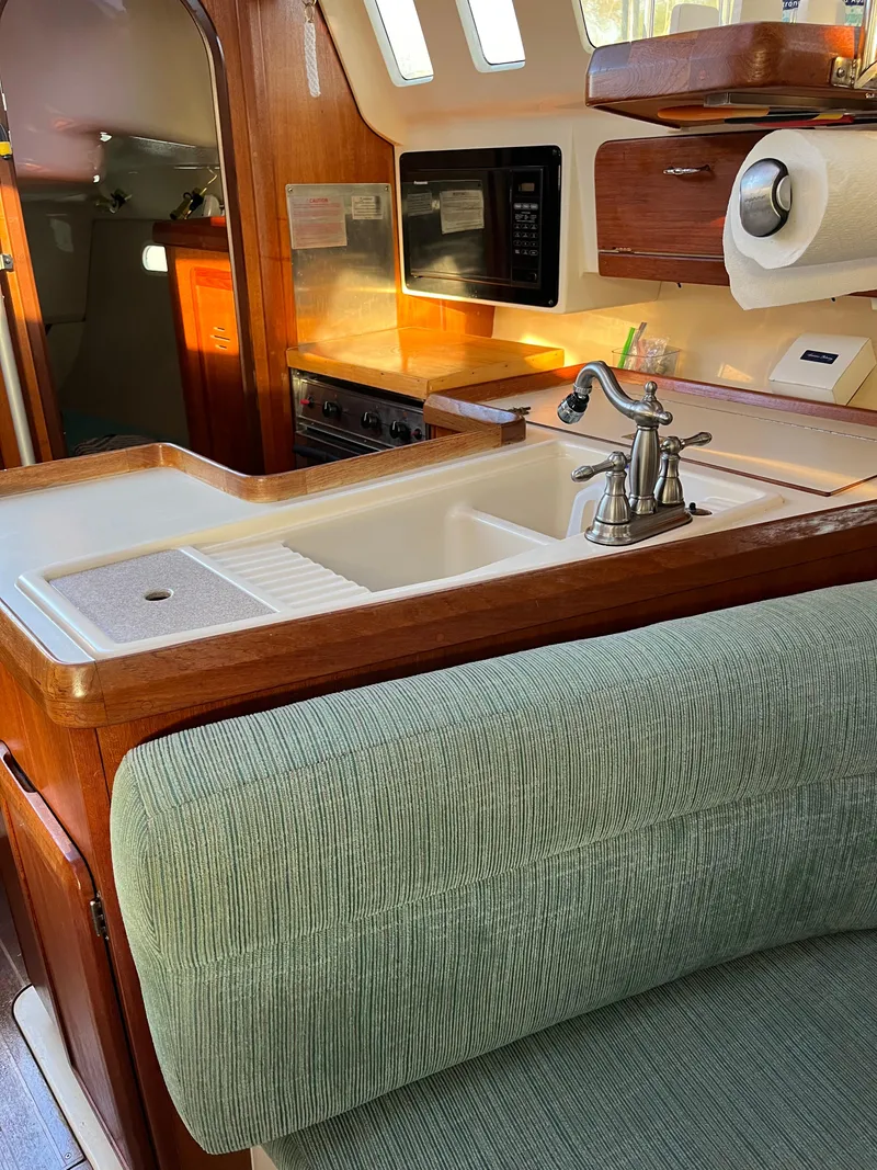 Slide: The Image of Hunter 336 1996 - 26