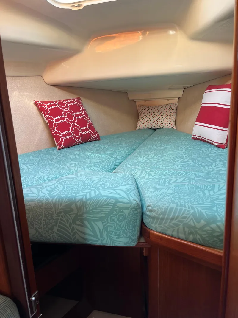 Slide: The Image of Hunter 336 1996 - 29