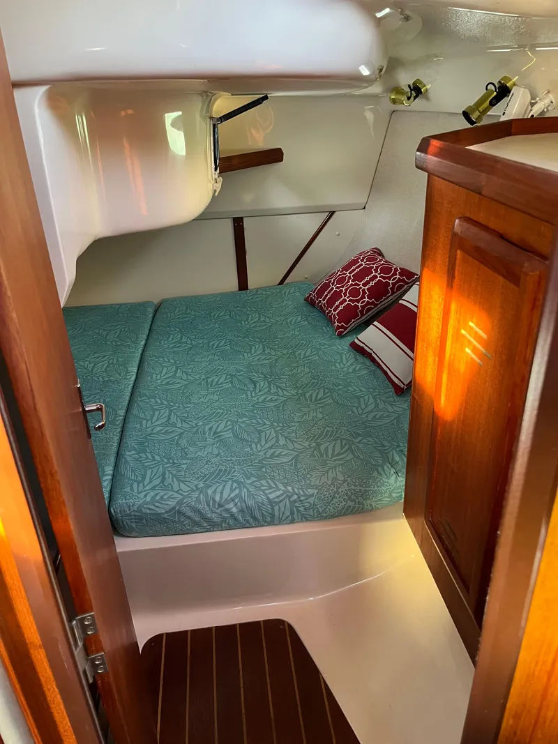 Slide: The Image of Hunter 336 1996 - 34