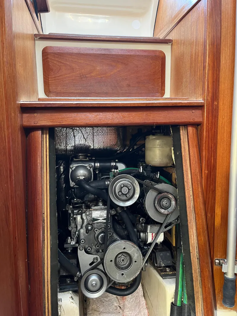 Slide: The Image of Hunter 336 1996 - 38