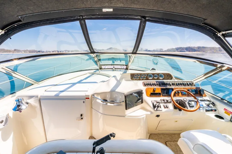 Slide: The Image of Sea Ray Sundancer 400 1997 - 42