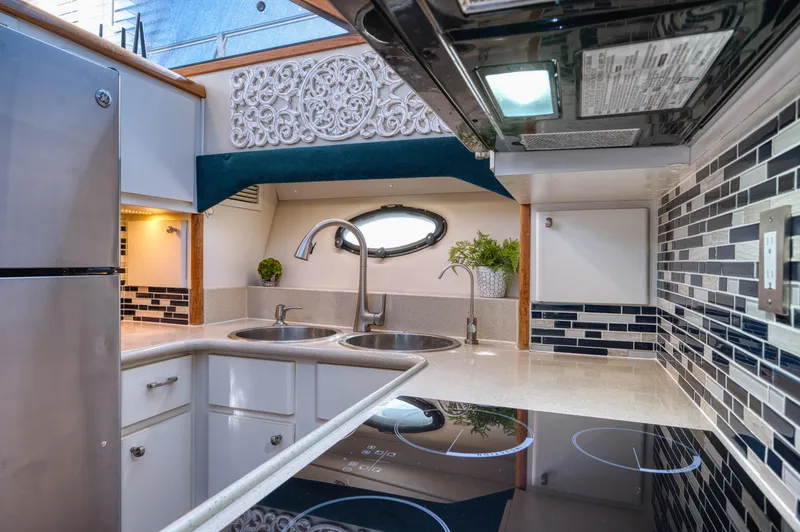 Slide: The Image of Californian 48 Sundeck Motor yacht 1991 - 14